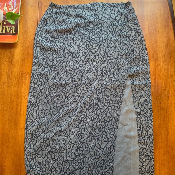 Calvin Klein 100% silk skirt - Picture 1 of 4
